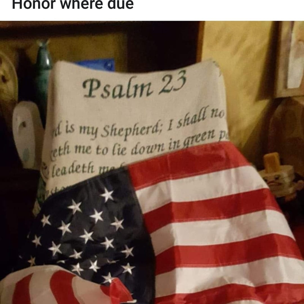 Meet your Posher, Claudia